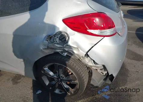 2016 Hyundai Veloster из США, поврежденный, VIN KMHTC6AD3GU258763